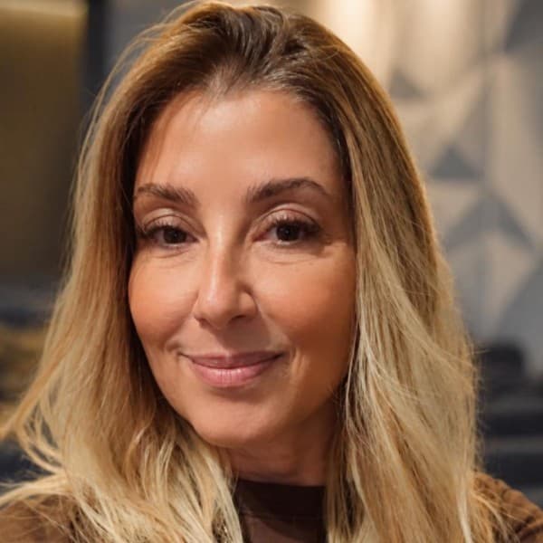 VALÉRIA SARAIVA