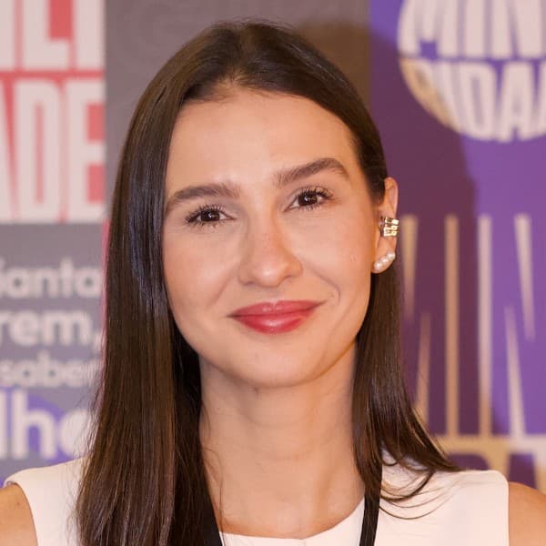 ANAÍSA TOLEDO